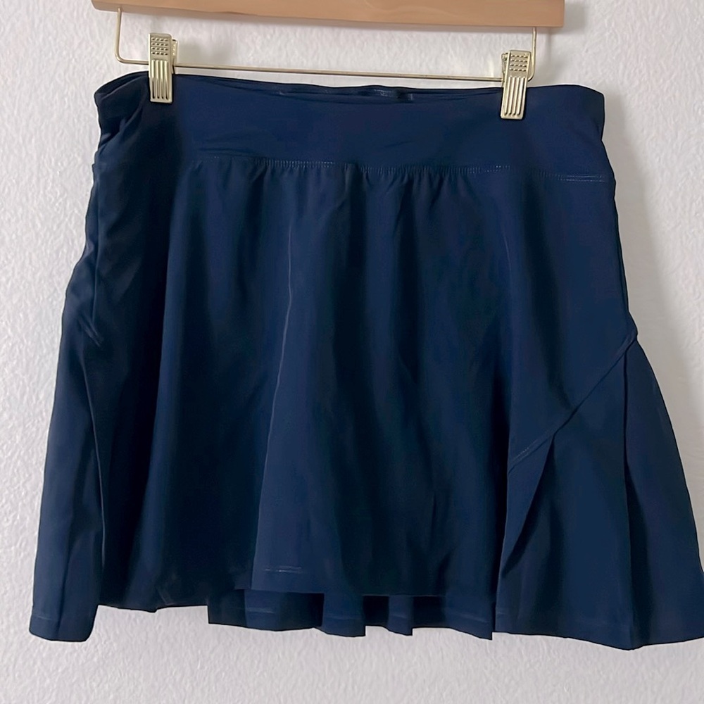 Fancyskin Blue Back Pleated Skort Size M